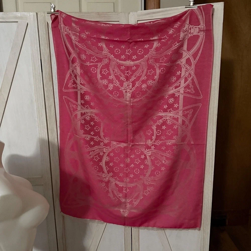 Pink Graphic Print Scarf Womens Neck Wrap‎ Shawl Lightweight Accessory